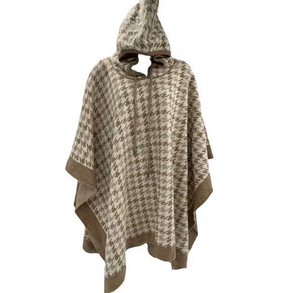 Coco + Carmen Brina Hooded Drawstring Pullover Knit Poncho Carmel Cream One Size - Picture 6 of 16